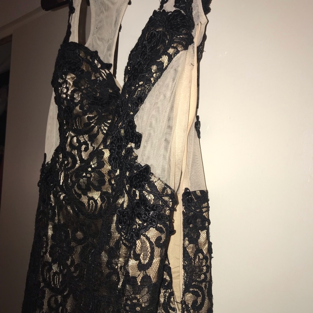 Dress - Picture 4 of 6